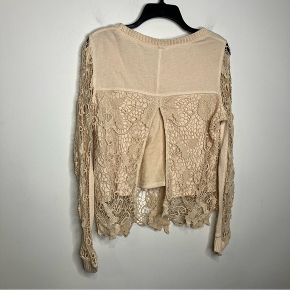 Free People tan crocheted lace overlay top open back women’s size small trendy - Picture 5 of 6